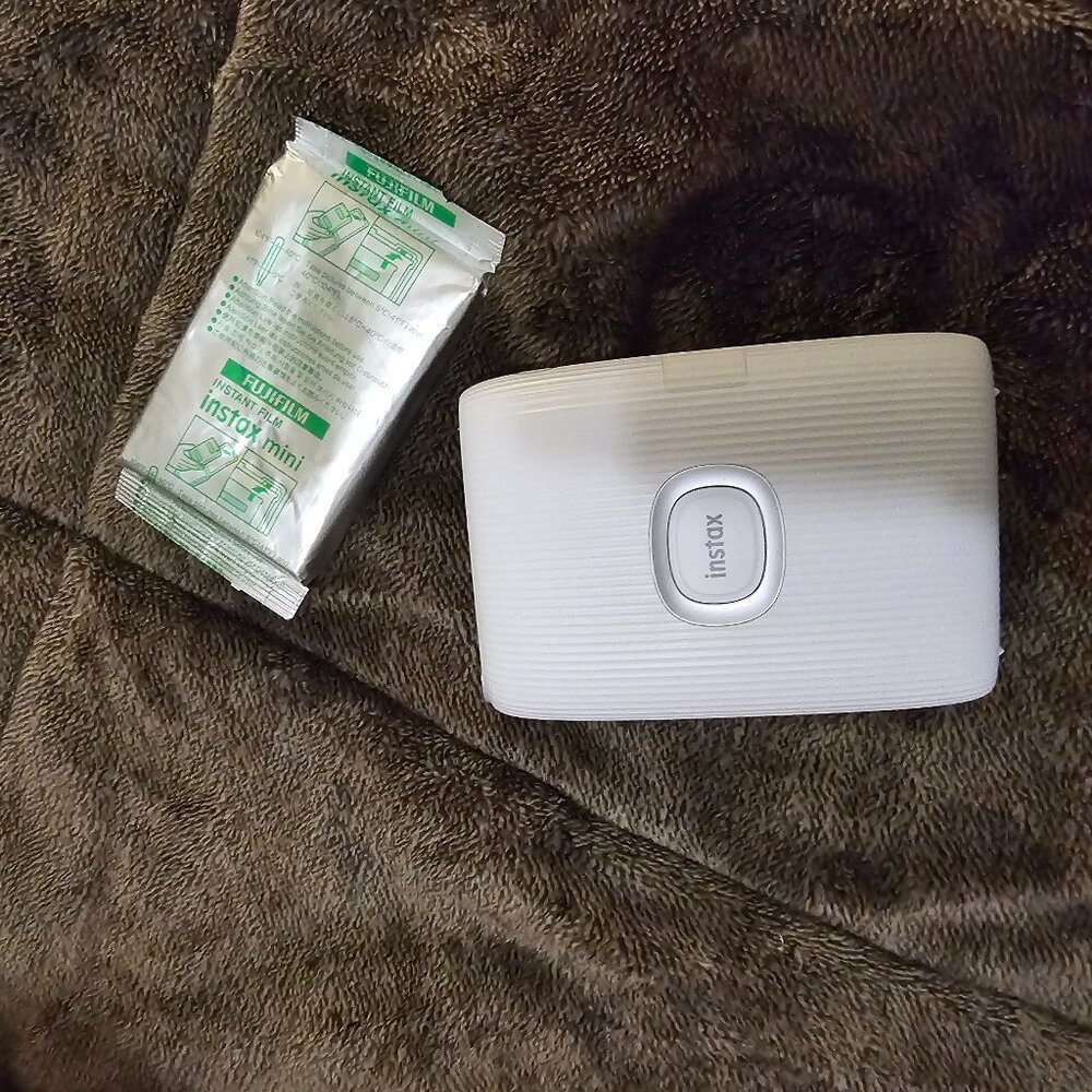Fujifilm Instax Mini Link 2 Smartphone Printer PLUS FILM